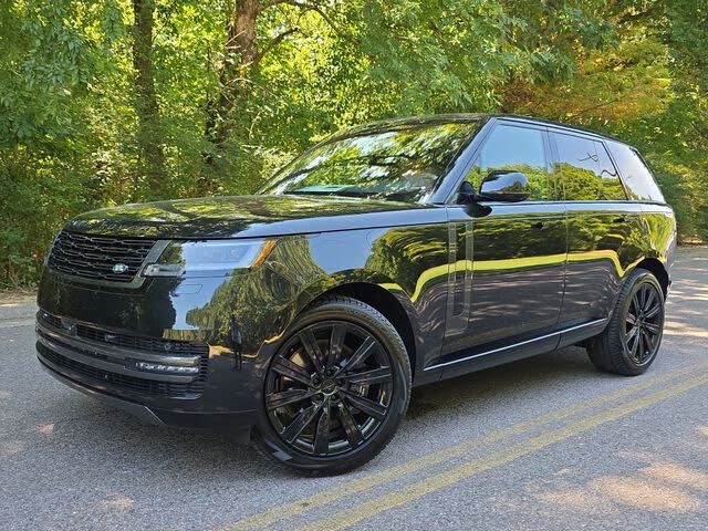 2026 Land Rover Range Rover P530 SE