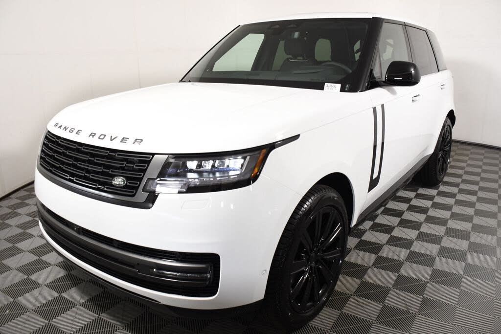 2026 Land Rover Range Rover P530 SE