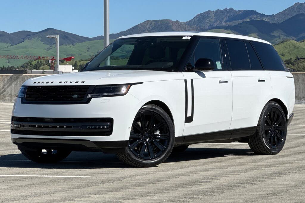 2026 Land Rover Range Rover P530 SE