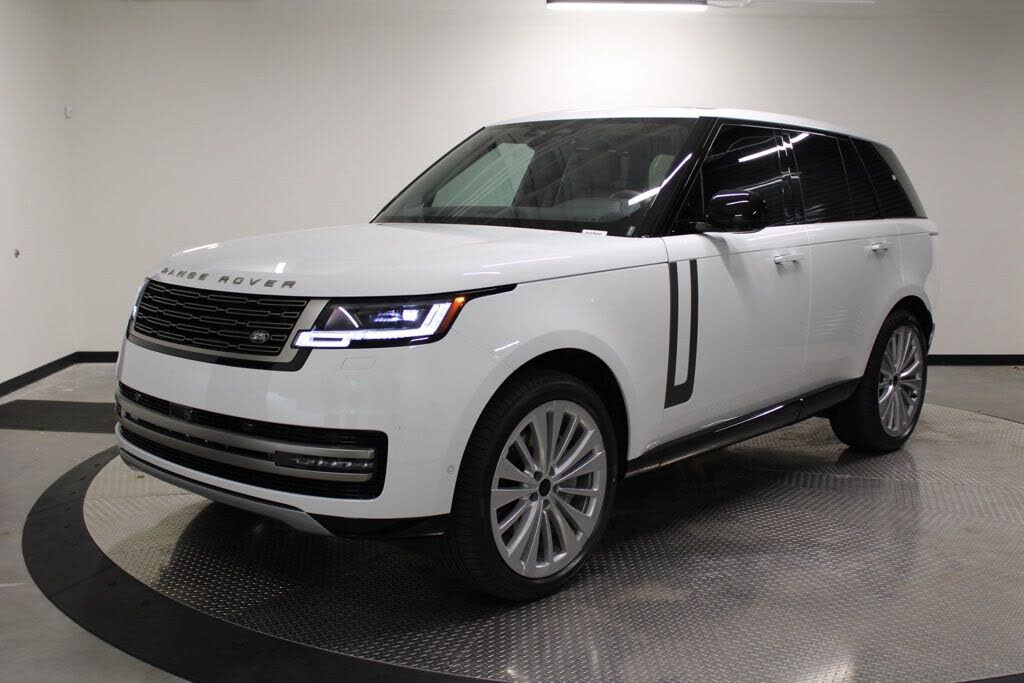 2026 Land Rover Range Rover P530 SE