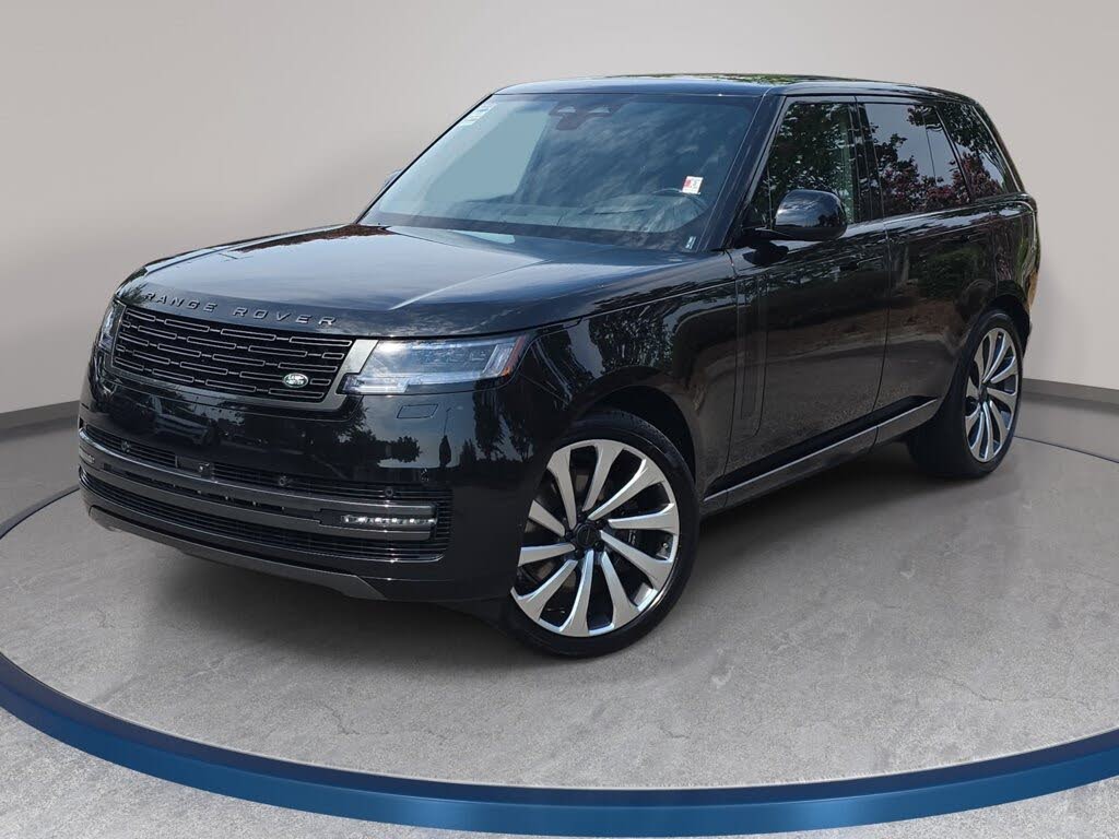 2026 Land Rover Range Rover P530 SE