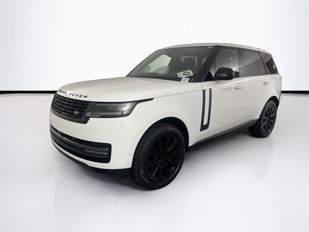 2026 Land Rover Range Rover P550e SE