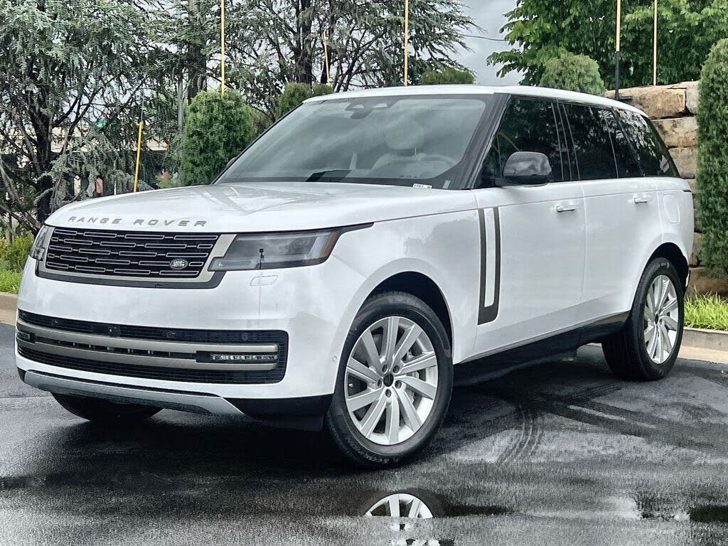 2026 Land Rover Range Rover P550e SE