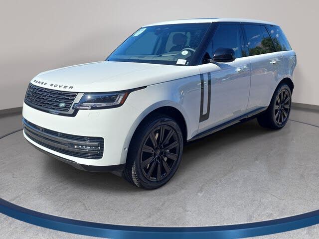 2026 Land Rover Range Rover P550e SE