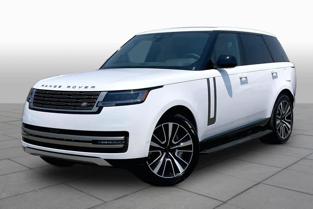 2026 Land Rover Range Rover P550e SE