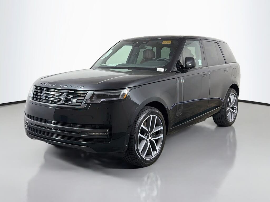 2026 Land Rover Range Rover P550e SE