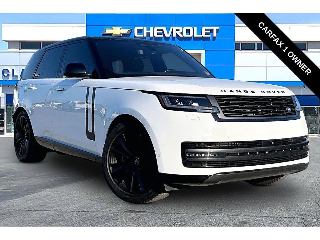 2023 Land Rover Range Rover P440 SE