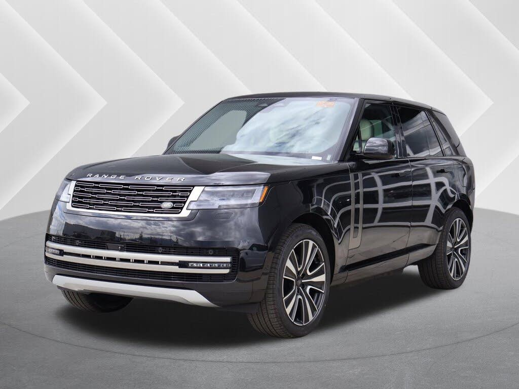 2026 Land Rover Range Rover P550e SE