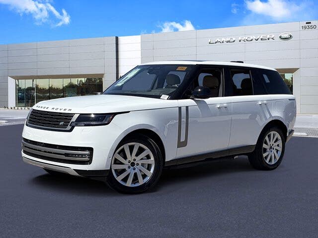2026 Land Rover Range Rover P550e SE