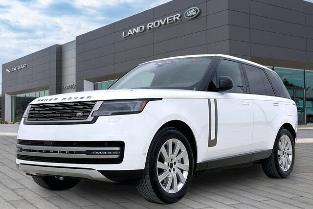 2026 Land Rover Range Rover P550e SE