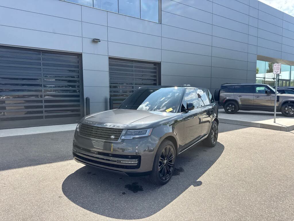 2025 Land Rover Range Rover P400 SE