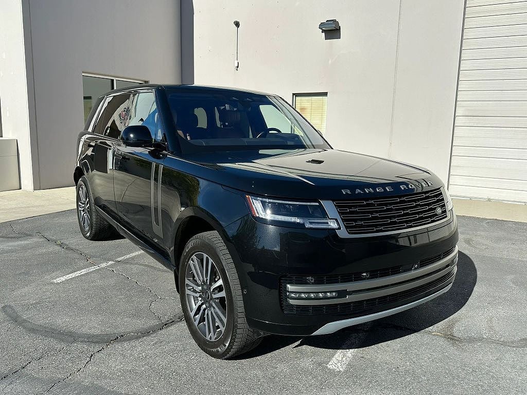 2023 Land Rover Range Rover P530 SE