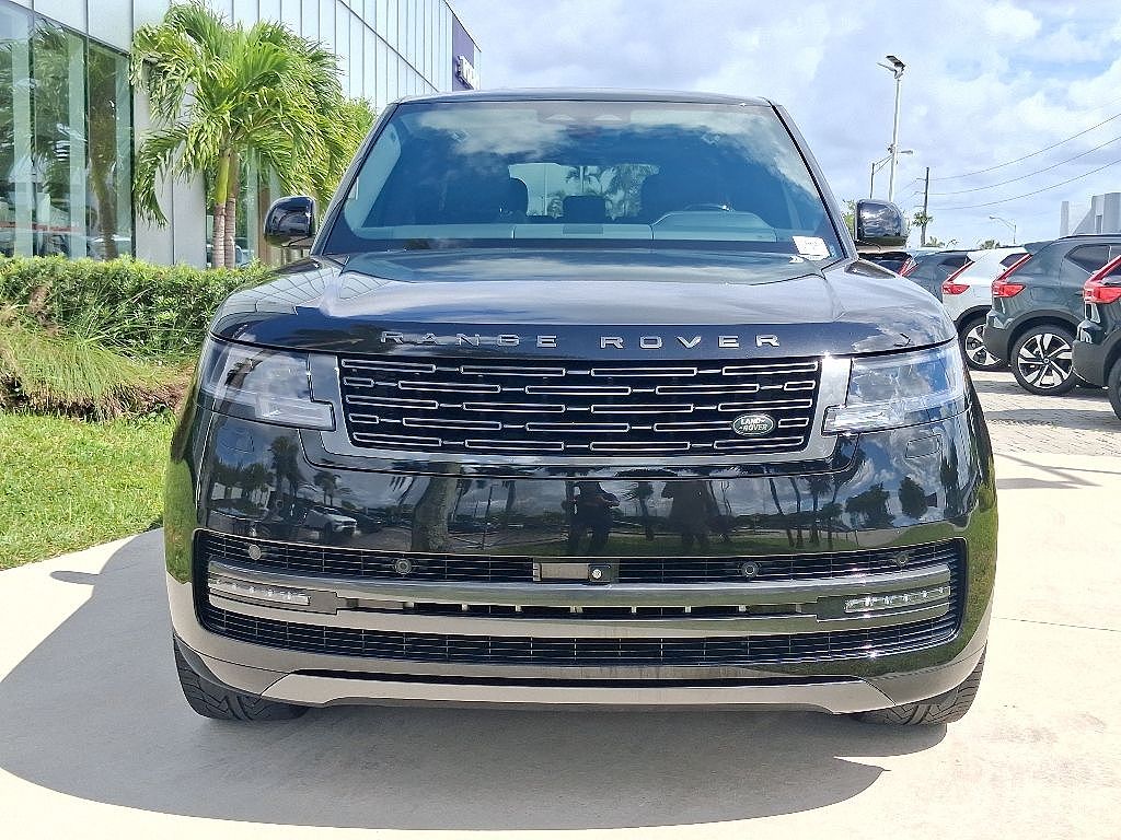 2024 Land Rover Range Rover P530 SE