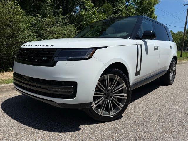 2026 Land Rover Range Rover P530 SE