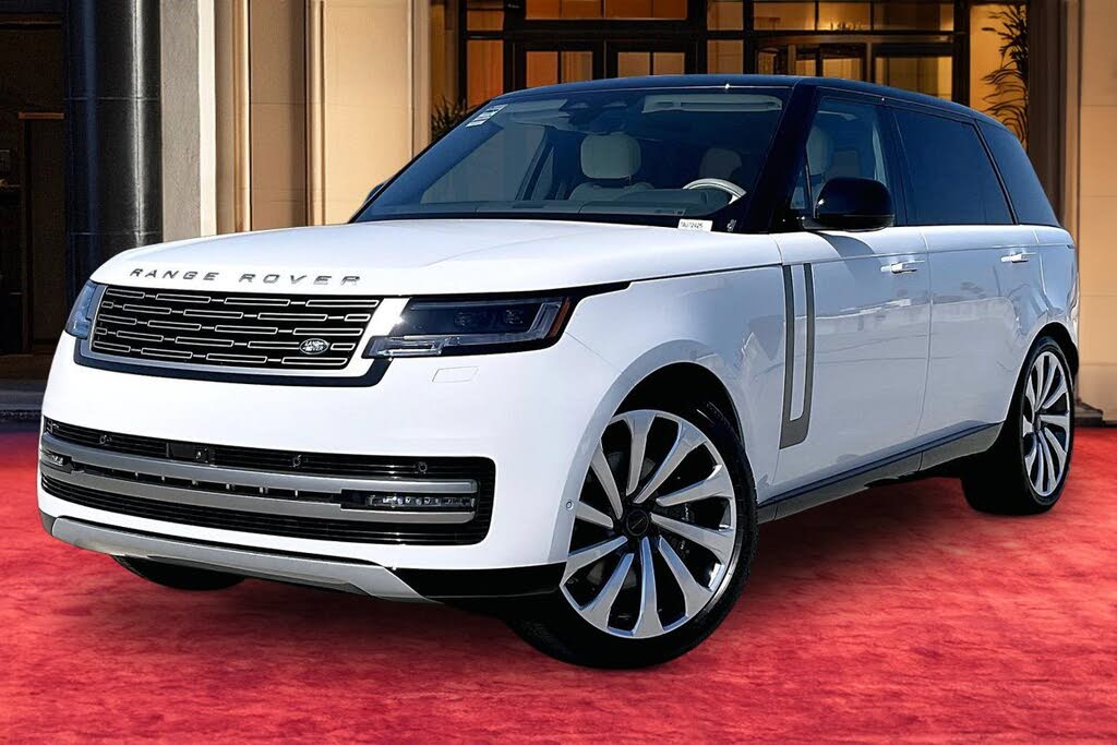 2026 Land Rover Range Rover P530 SE