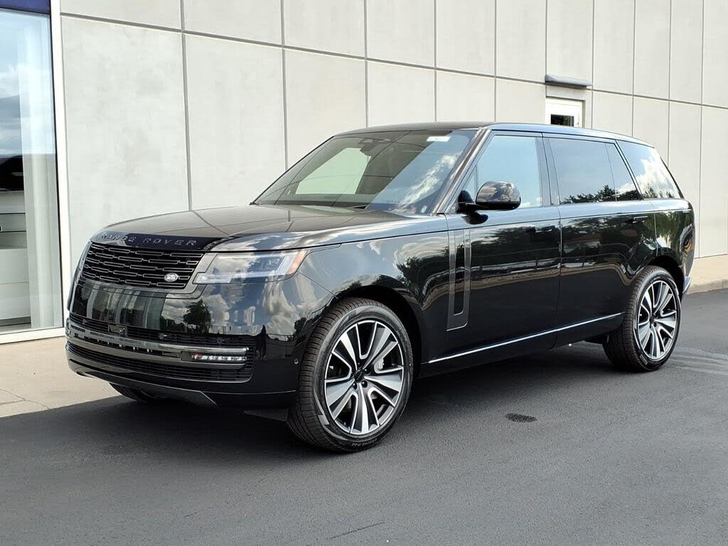 2026 Land Rover Range Rover P530 SE