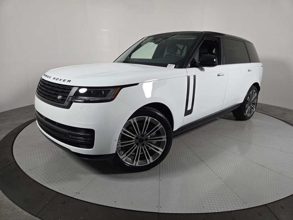 2026 Land Rover Range Rover P530 SE