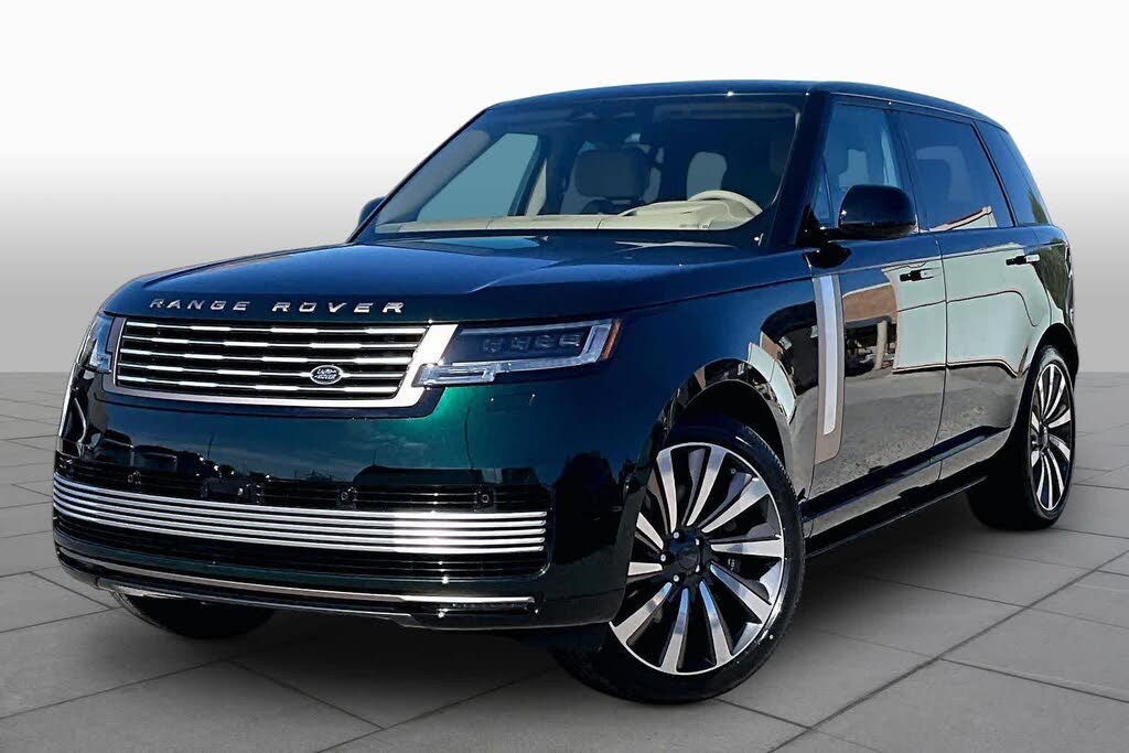 2026 Land Rover Range Rover P615 SV