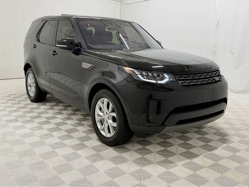 2020 Land Rover Discovery SE