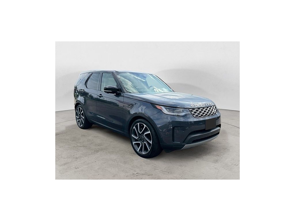 2024 Land Rover Discovery P300 S