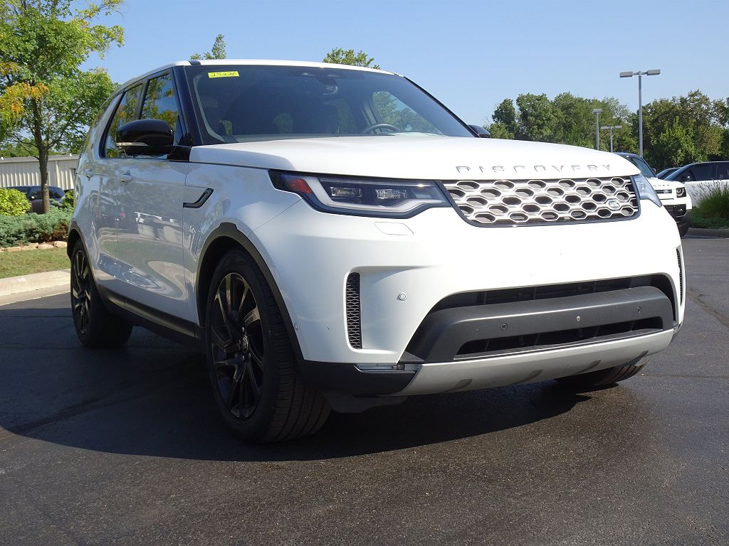 2025 Land Rover Discovery P300 S