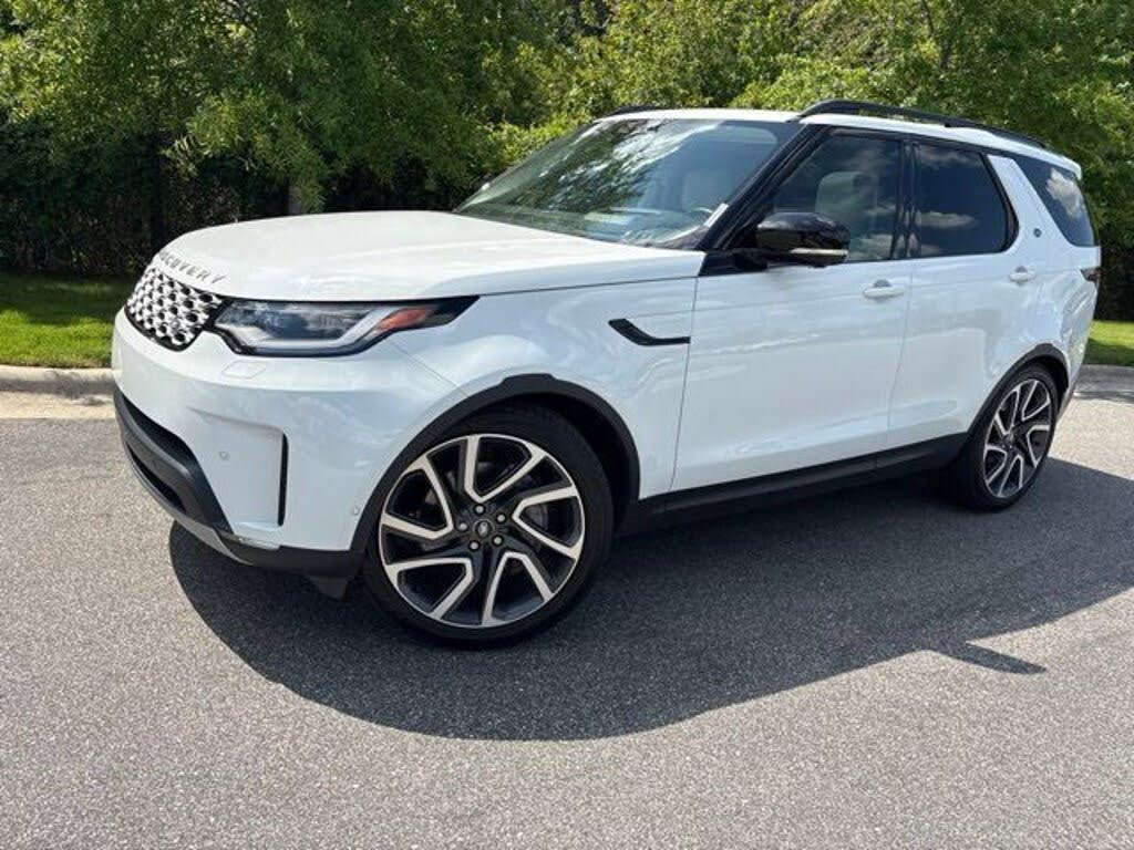 2025 Land Rover Discovery P300 S