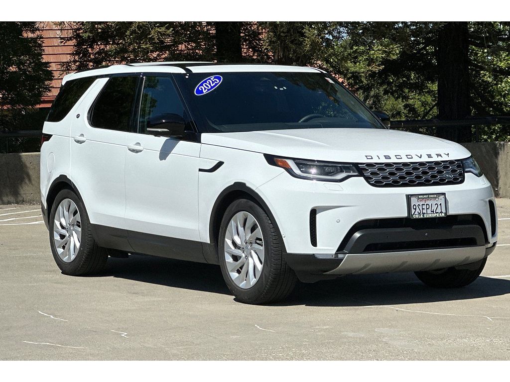 2025 Land Rover Discovery P300 S