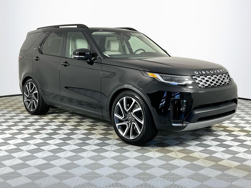 2025 Land Rover Discovery P300 S