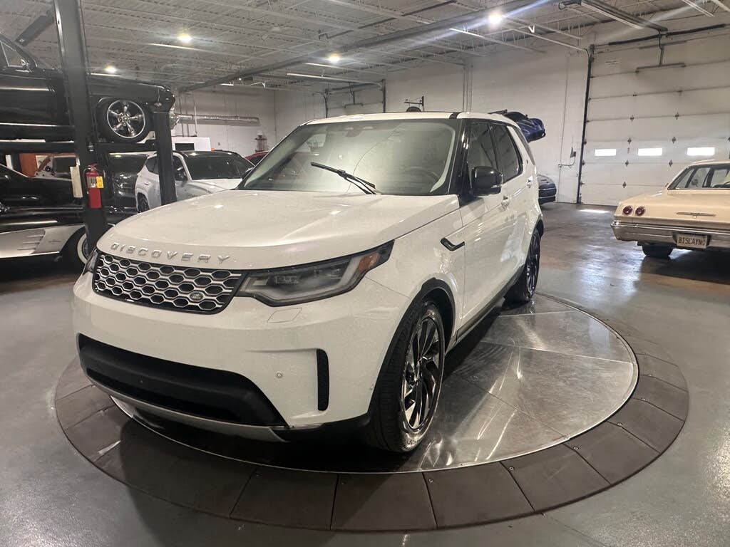 2025 Land Rover Discovery P300 S