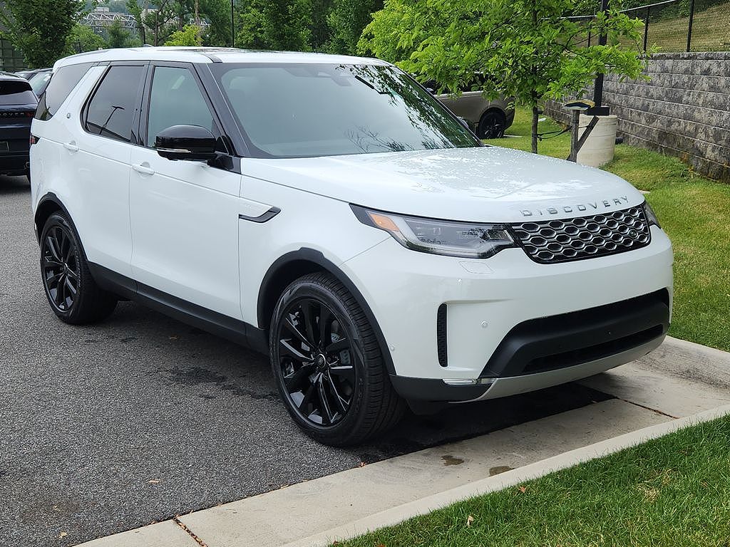 2026 Land Rover Discovery P300 S