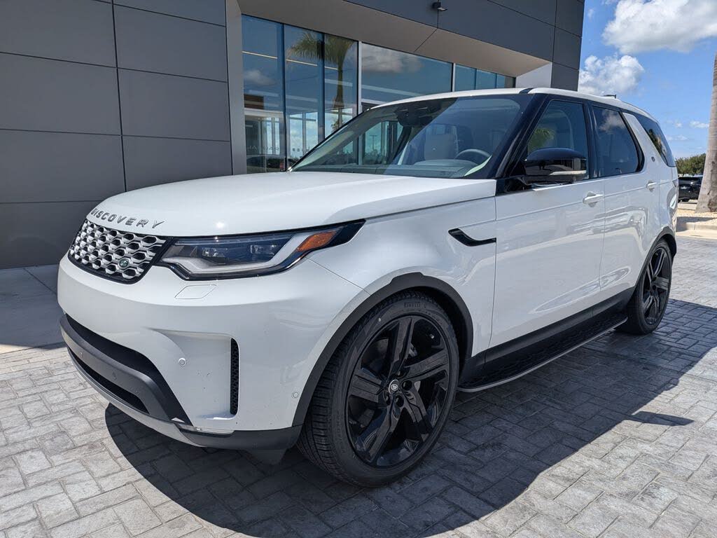 2026 Land Rover Discovery P300 S