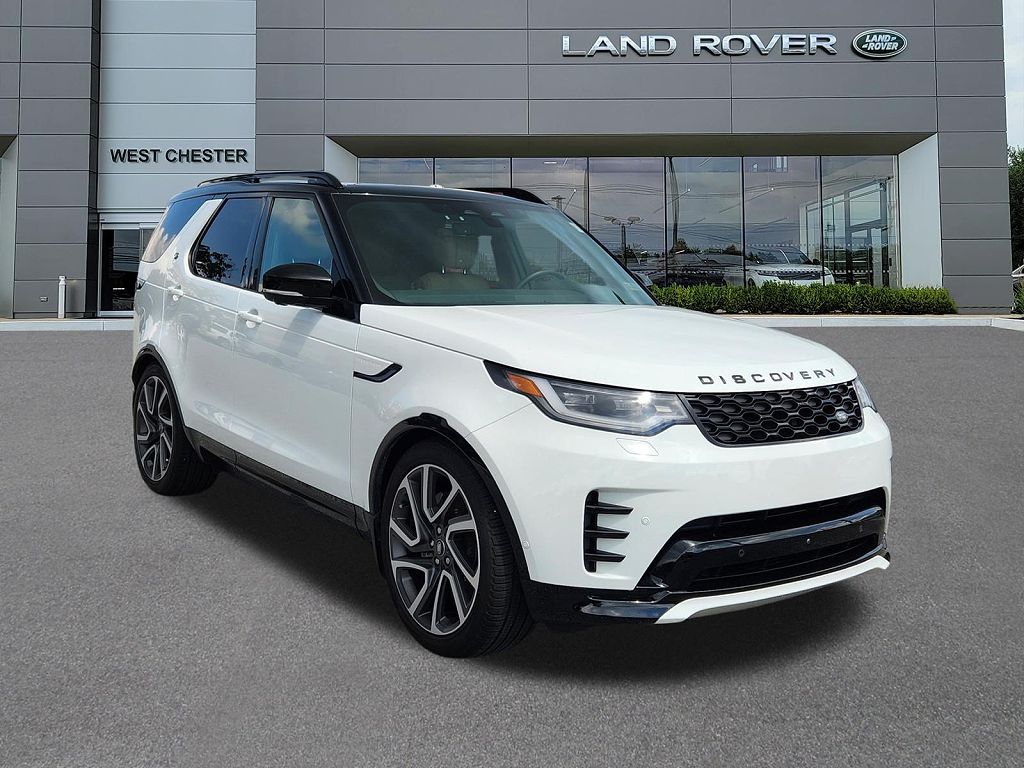 2024 Land Rover Discovery P300 Dynamic SE
