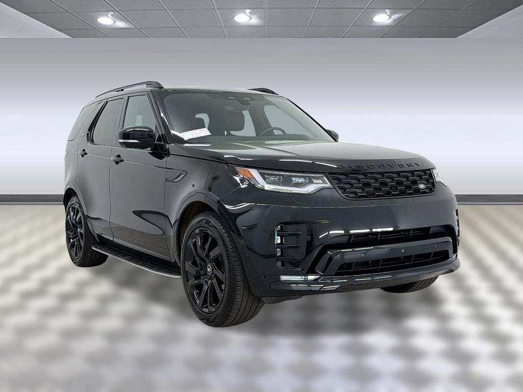 2025 Land Rover Discovery P300 Dynamic SE