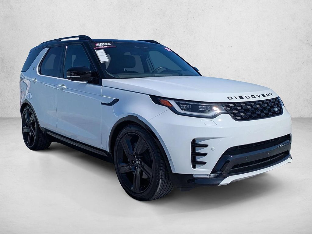 2025 Land Rover Discovery P300 Dynamic SE