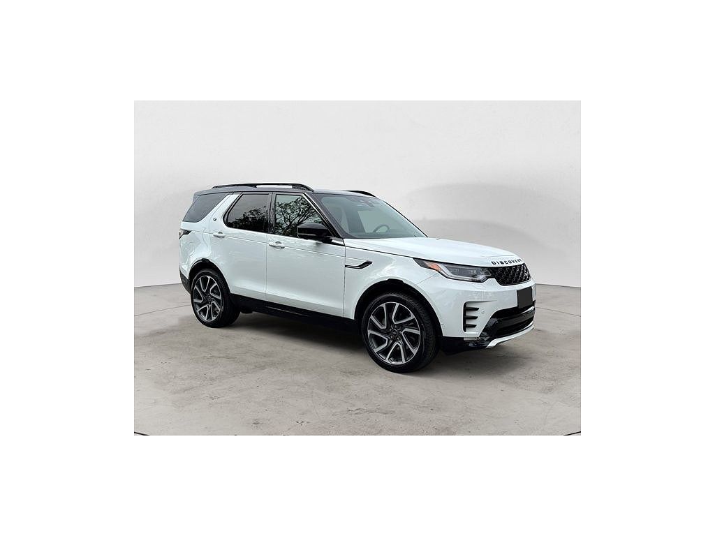 2025 Land Rover Discovery P300 Dynamic SE