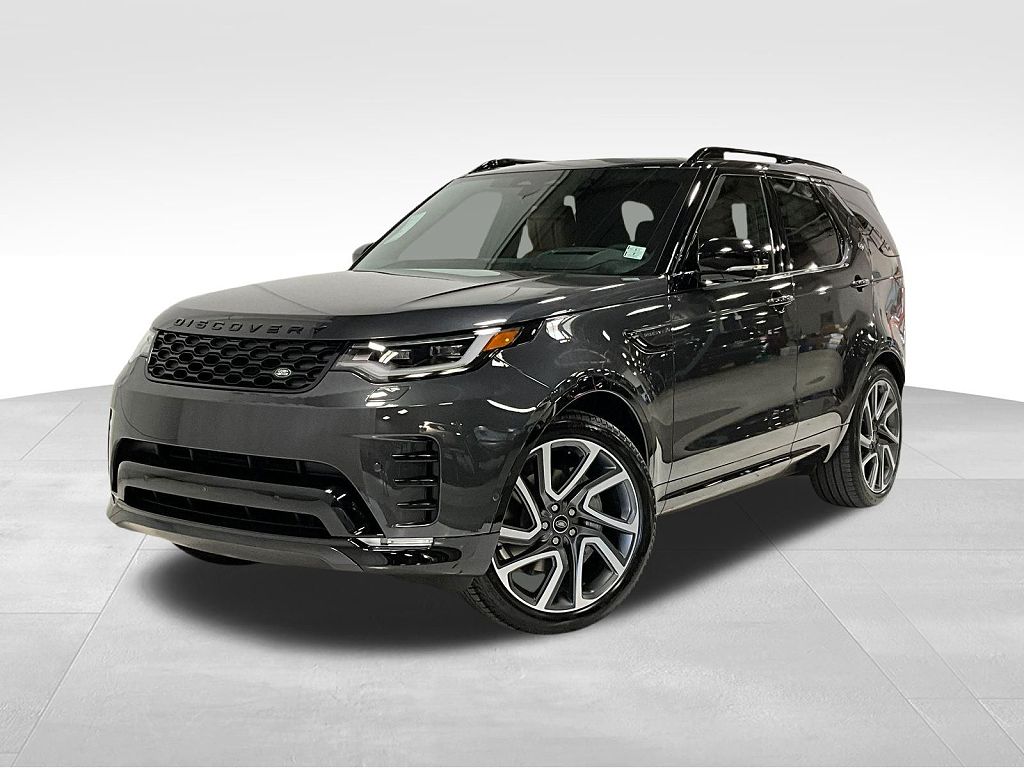 2025 Land Rover Discovery P300 Dynamic SE