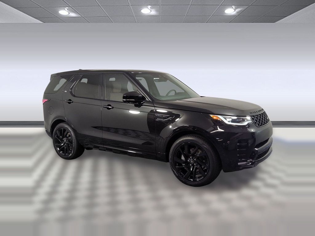 2025 Land Rover Discovery Dynamic SE