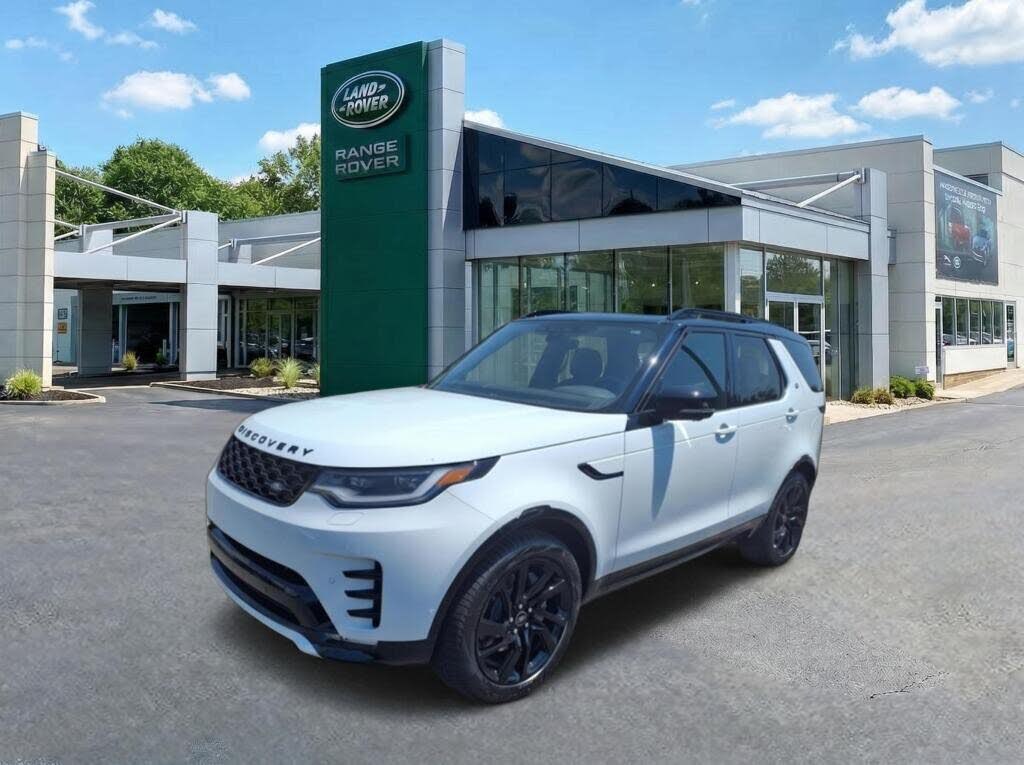 2025 Land Rover Discovery P300 Dynamic SE