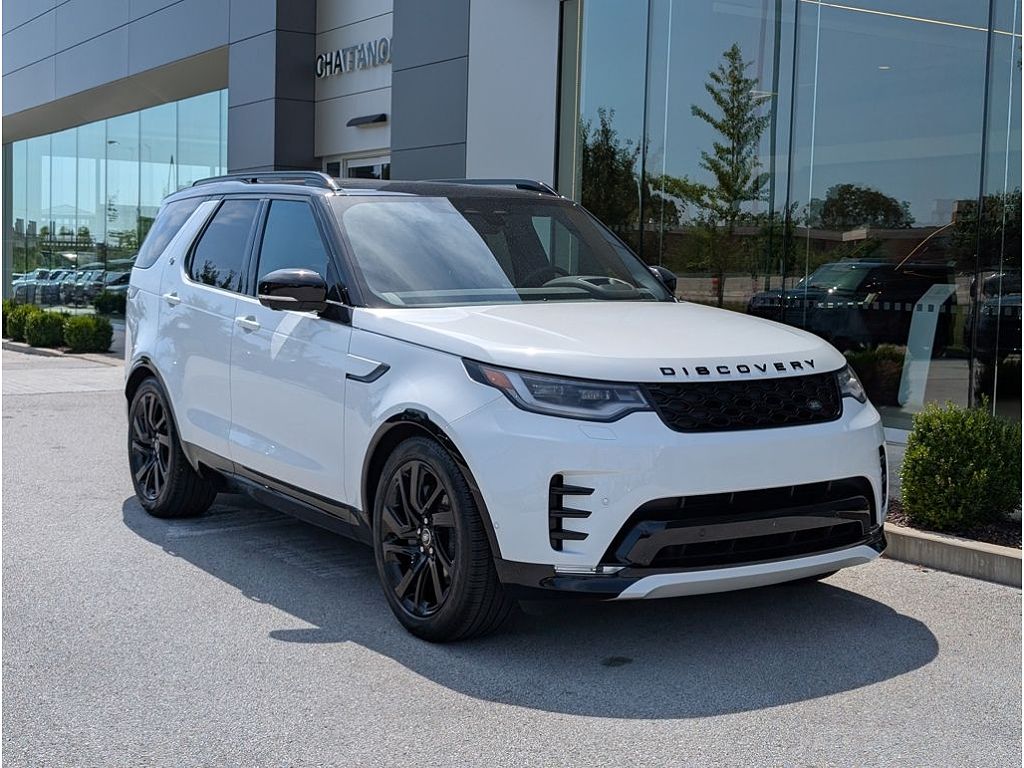 2025 Land Rover Discovery P300 Dynamic SE