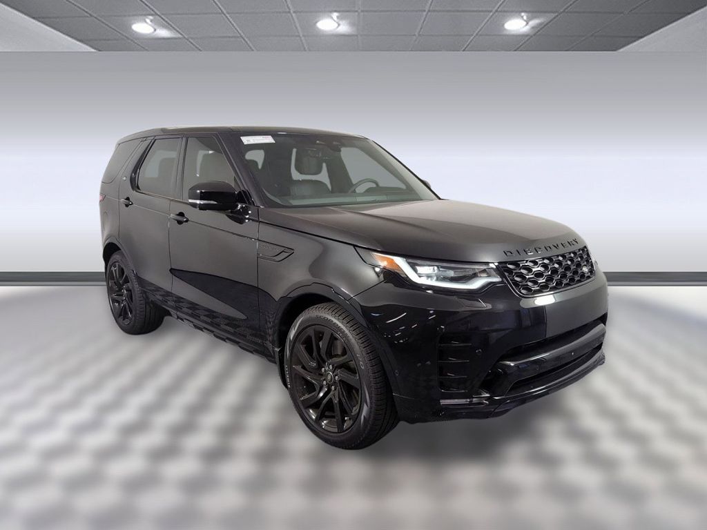 2025 Land Rover Discovery Dynamic SE