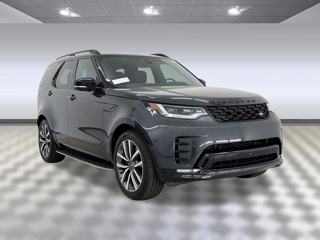 2025 Land Rover Discovery P360 Dynamic SE