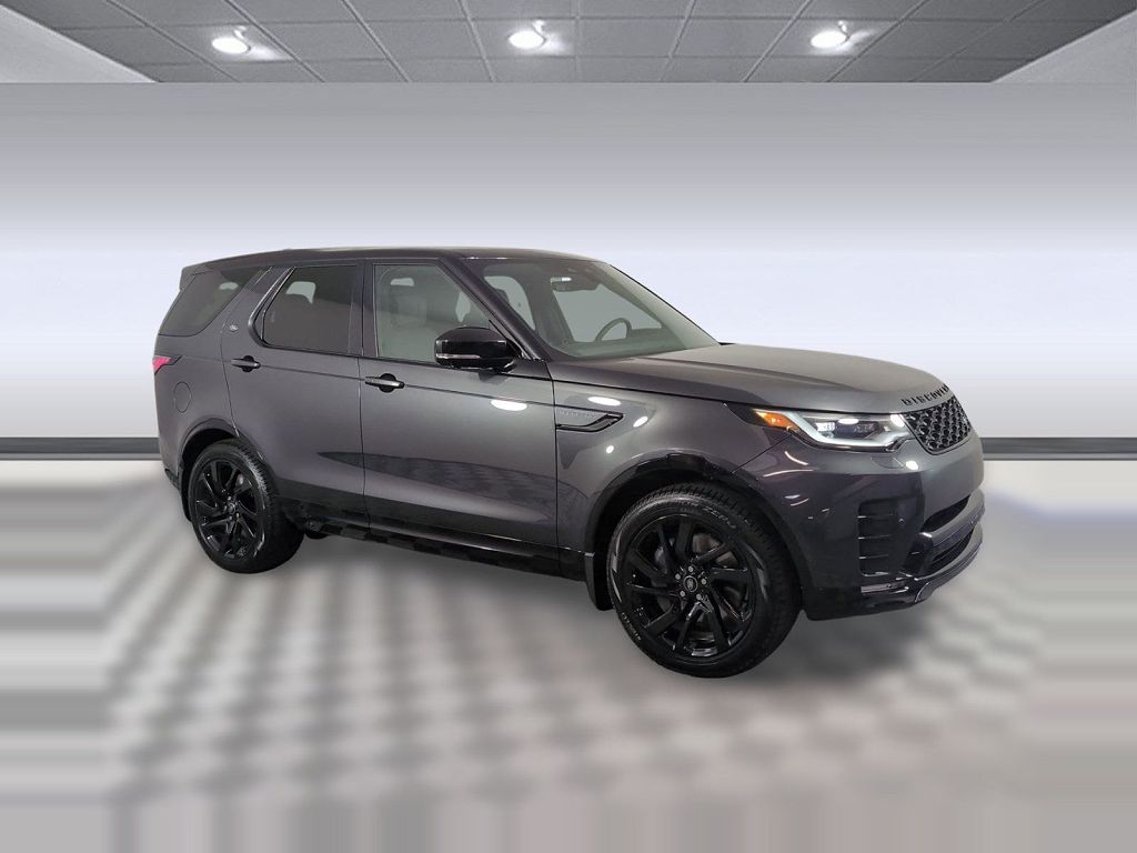 2025 Land Rover Discovery Dynamic SE