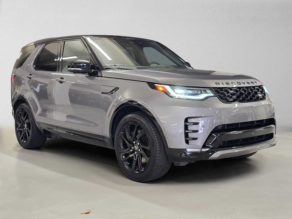 2025 Land Rover Discovery P360 Dynamic SE