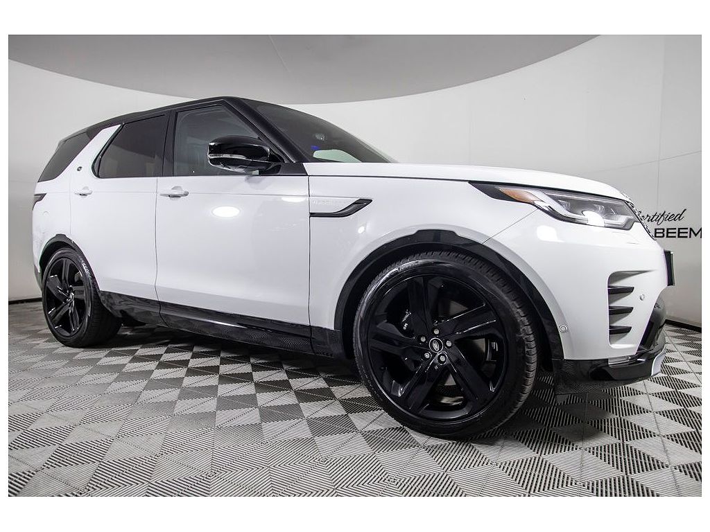 2024 Land Rover Discovery P360 Metropolitan Edition