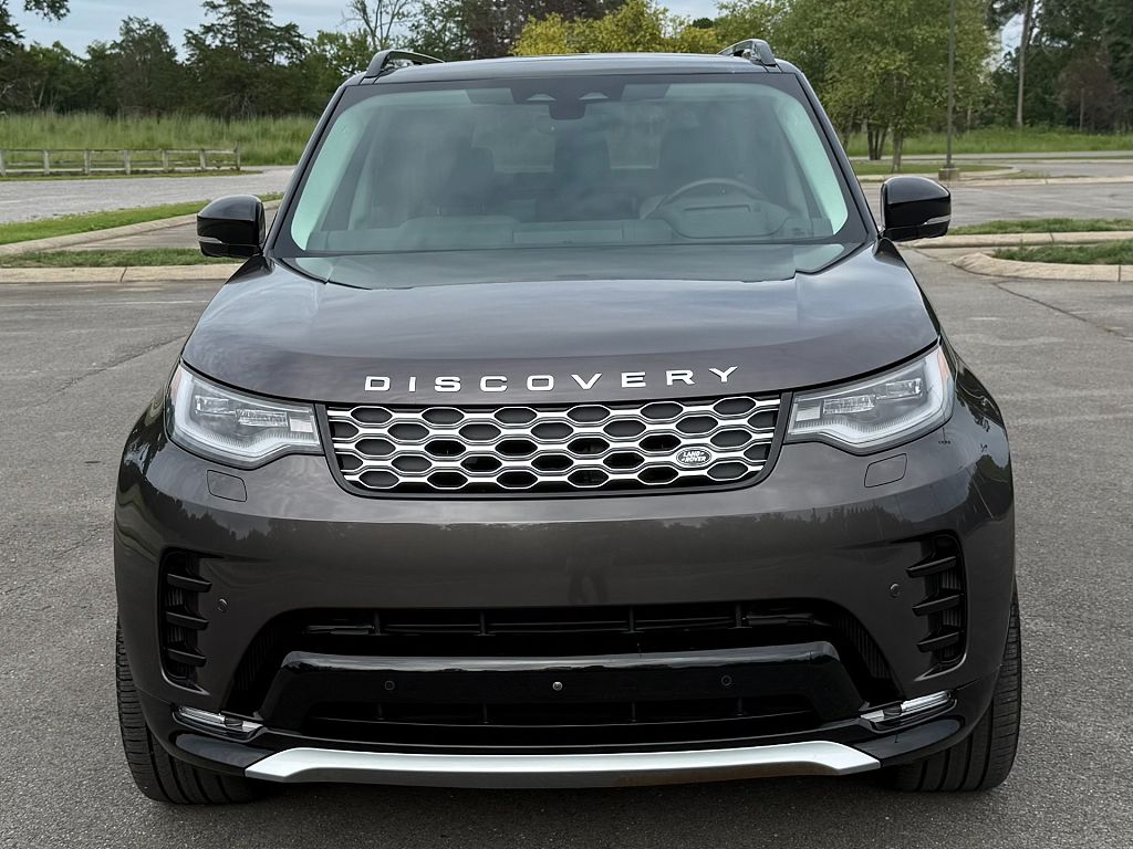 2025 Land Rover Discovery P360 Metropolitan Edition