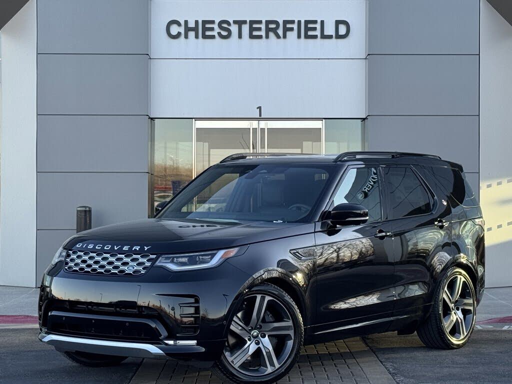 2026 Land Rover Discovery P360 Tempest Edition
