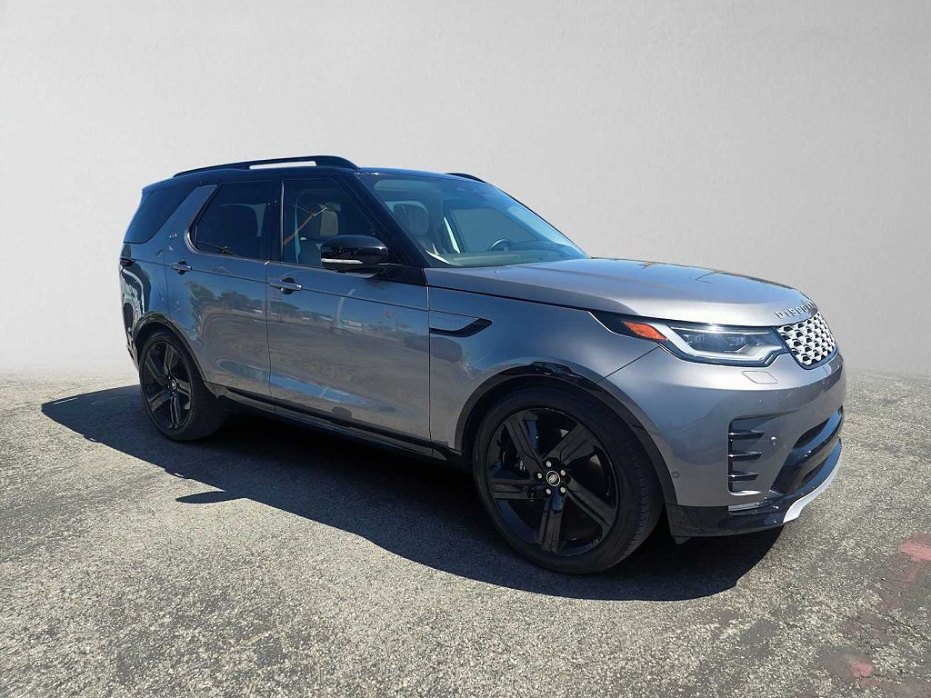 2025 Land Rover Discovery P360 Metropolitan Edition