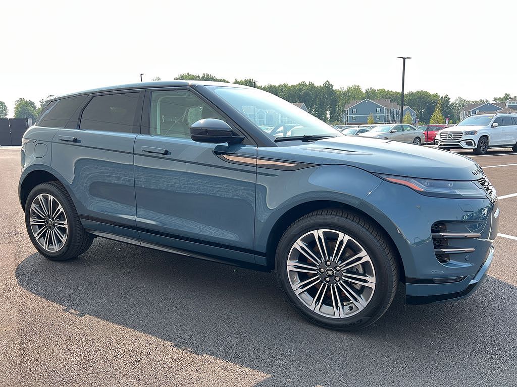 2024 Land Rover Range Rover Evoque P250 Dynamic SE