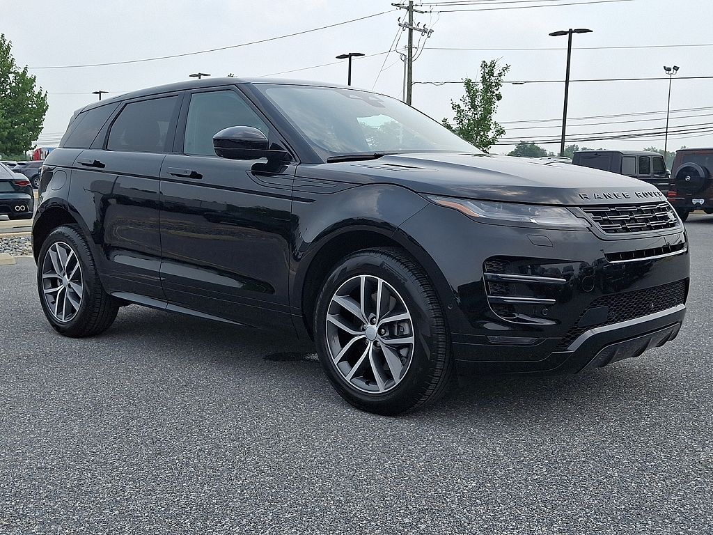 2026 Land Rover Range Rover Evoque Dynamic SE