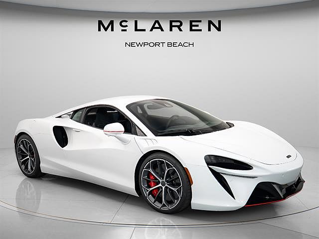 2026 McLaren Artura